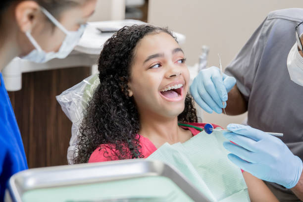 Best Chipped Tooth Repair Near Me  in Miami Lakes, FL